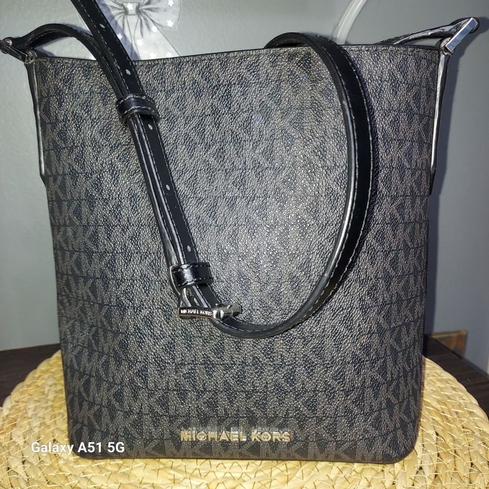 Michael Kors Handbag crossbody